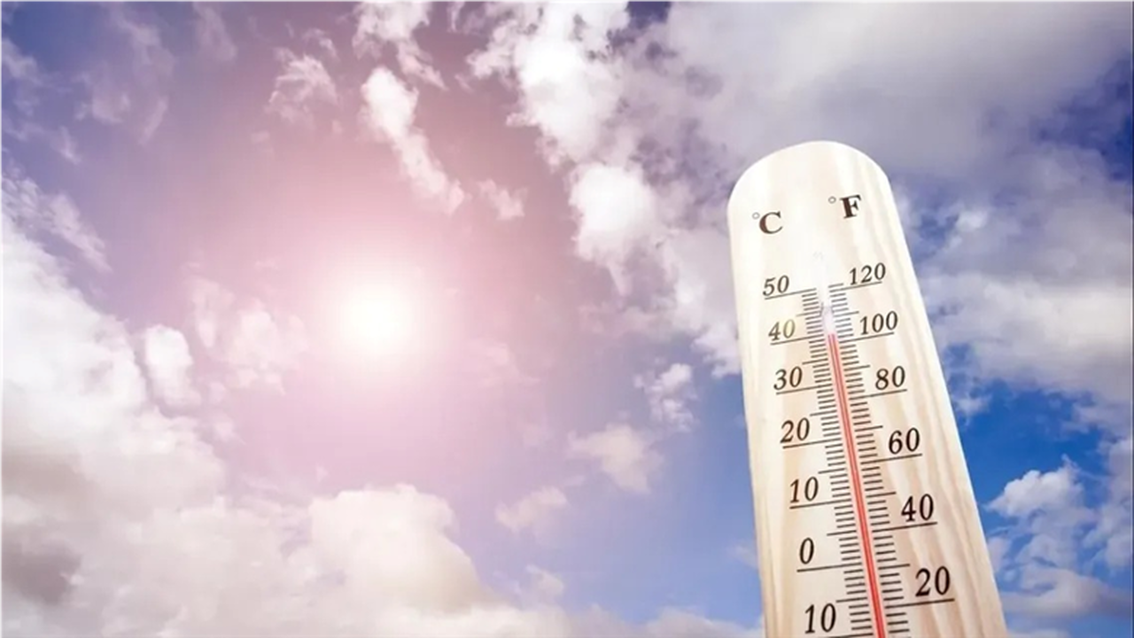 انخفاض الحرارة إلى 11 درجة في القاهرة مع فرص لسقوط أمطار متفرقة